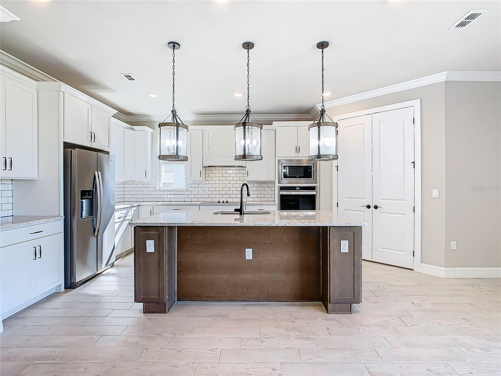 Image 42 of 65 For 4234 Sunset Preserve Boulevard