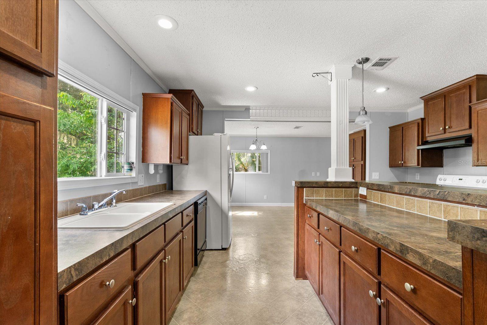 Image 7 of 29 For 1223 Orange Street