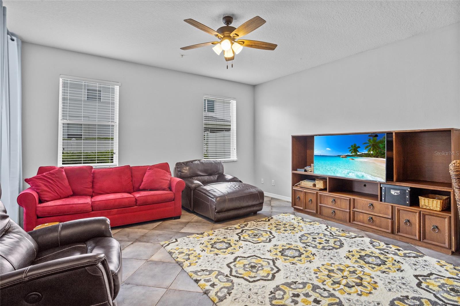 Image 11 of 40 For 742 Featherstone Lane