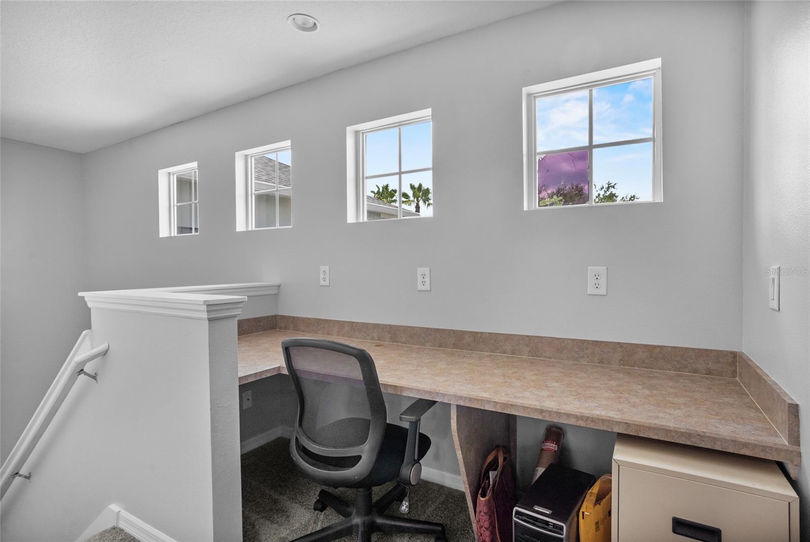 Image 17 of 40 For 742 Featherstone Lane