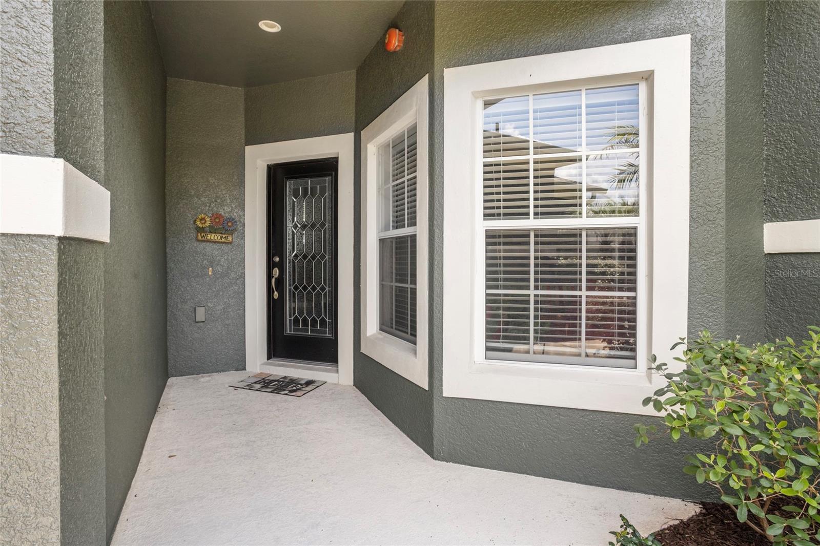 Image 3 of 40 For 742 Featherstone Lane