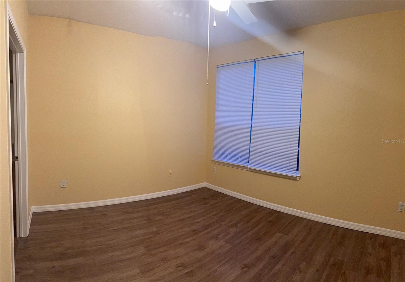 Image 16 of 39 For 9093 Lee Vista Boulevard 903