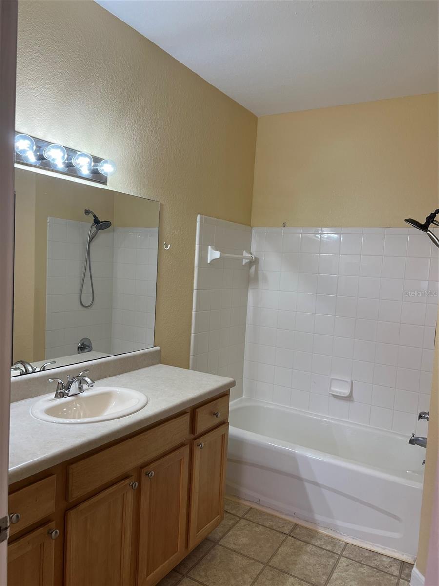 Image 28 of 39 For 9093 Lee Vista Boulevard 903