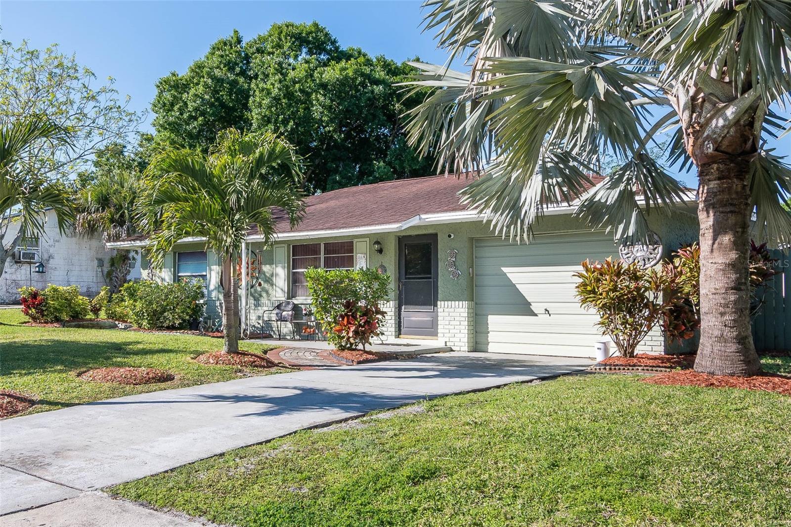 Image 18 of 19 For 722 Venus Drive