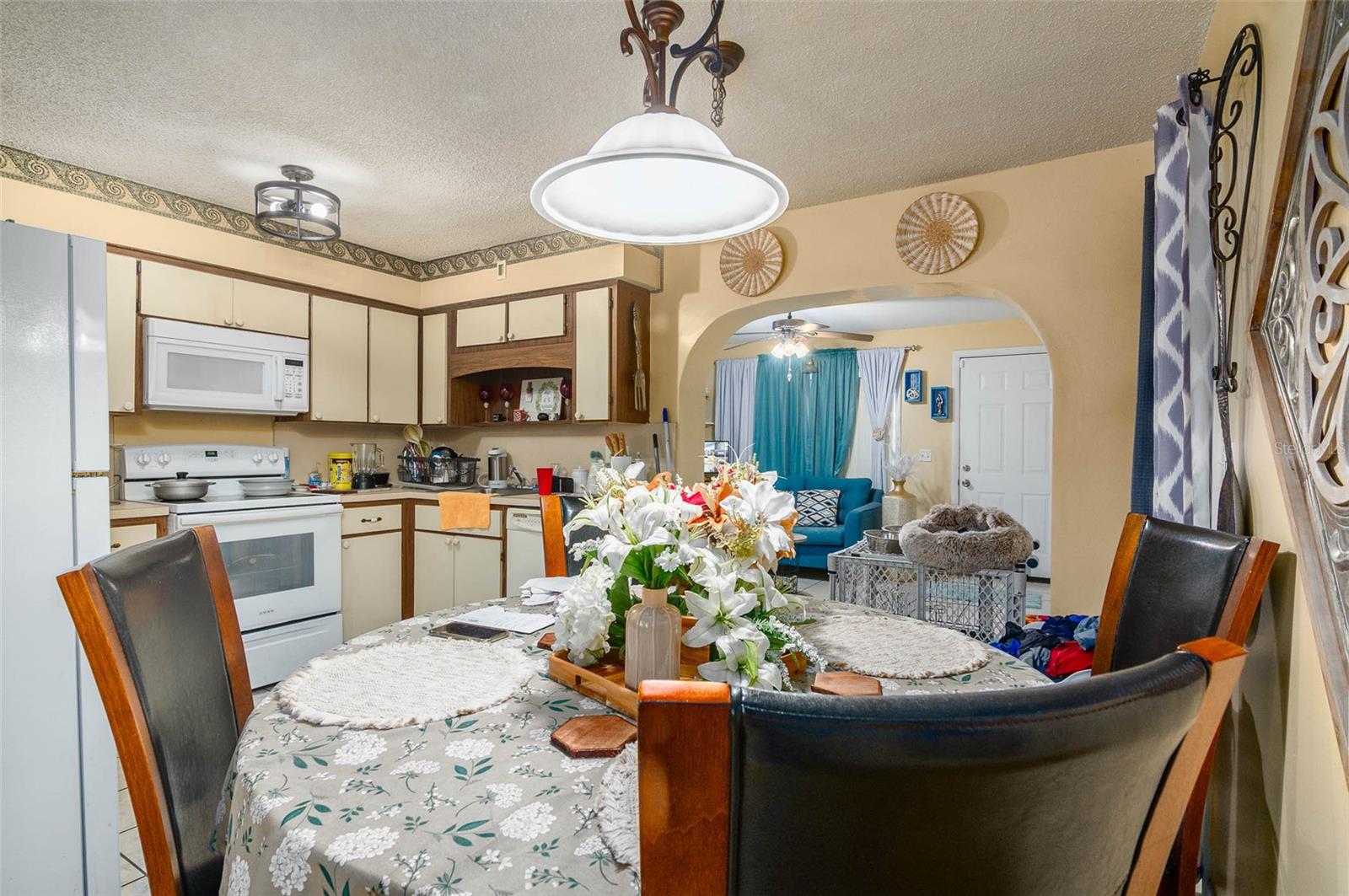Image 8 of 19 For 722 Venus Drive