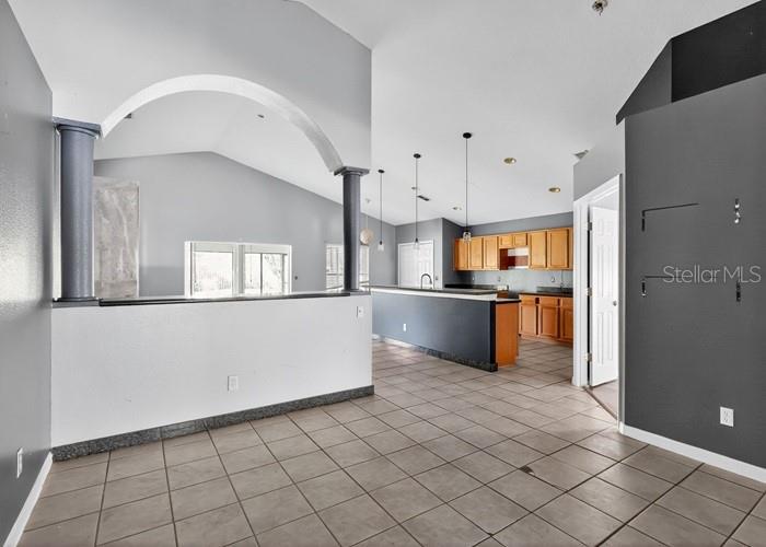 Image 7 of 21 For 2016 Newtown Road