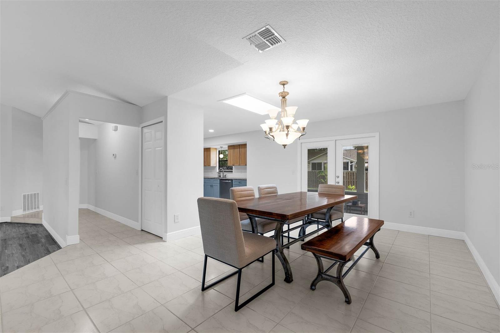 Image 14 of 47 For 2025 Mango Tree Drive