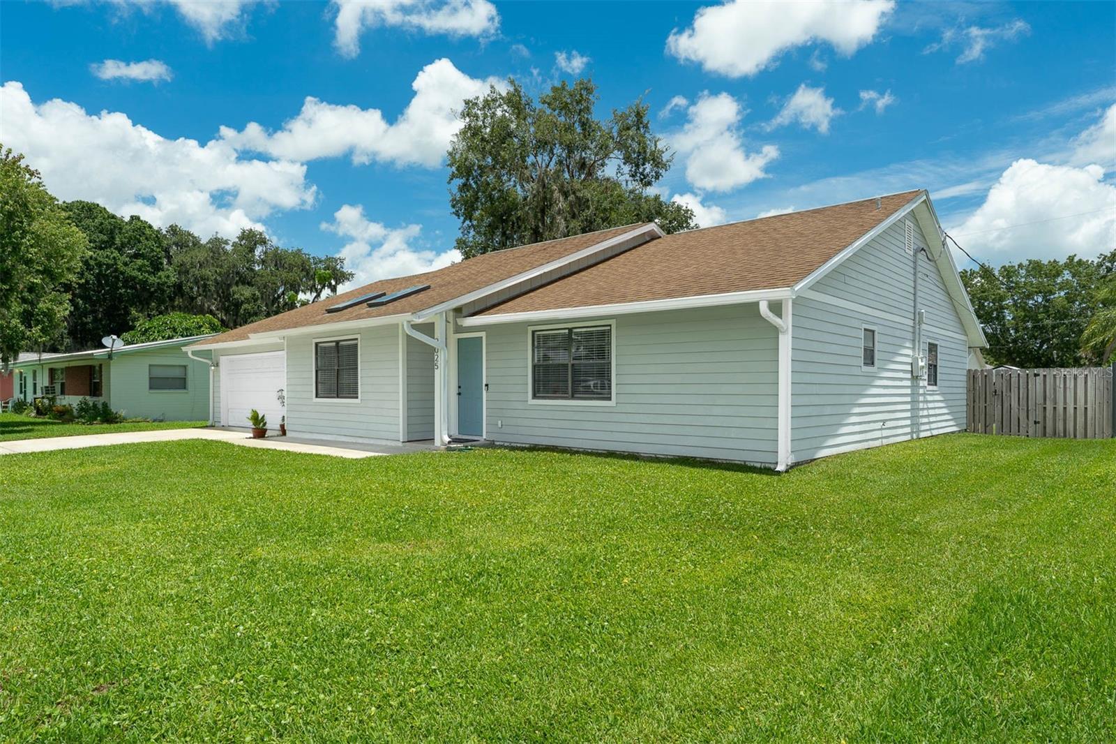 Image 2 of 47 For 2025 Mango Tree Drive