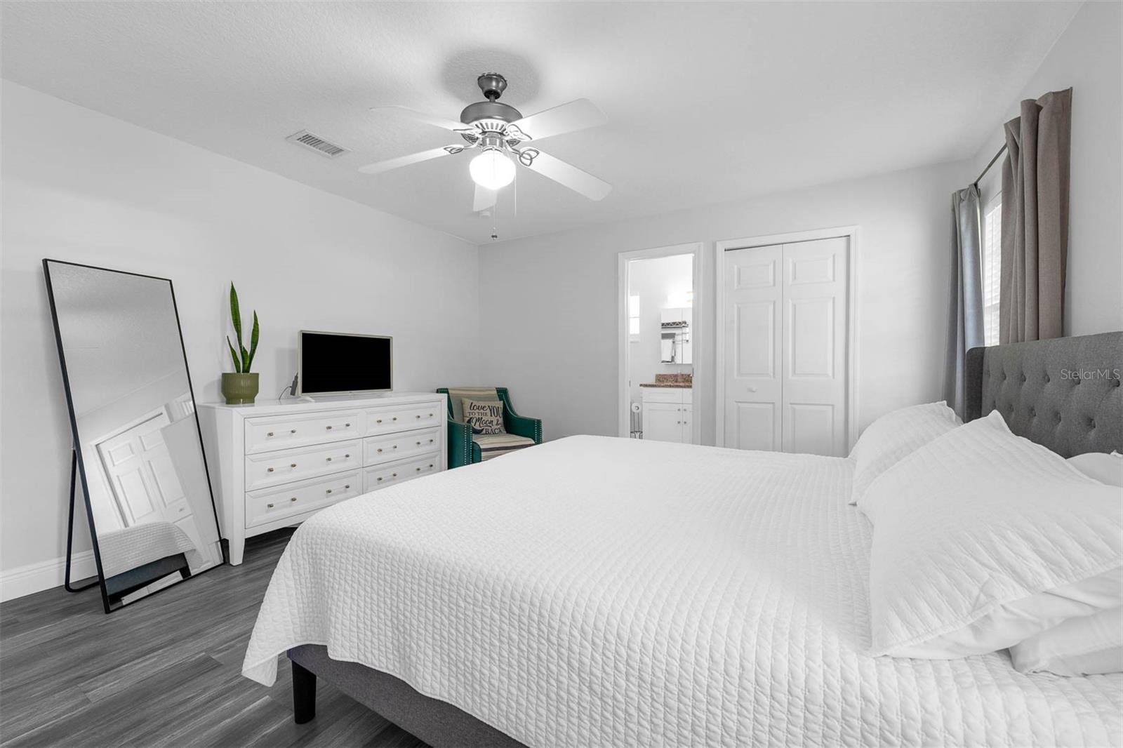 Image 22 of 47 For 2025 Mango Tree Drive