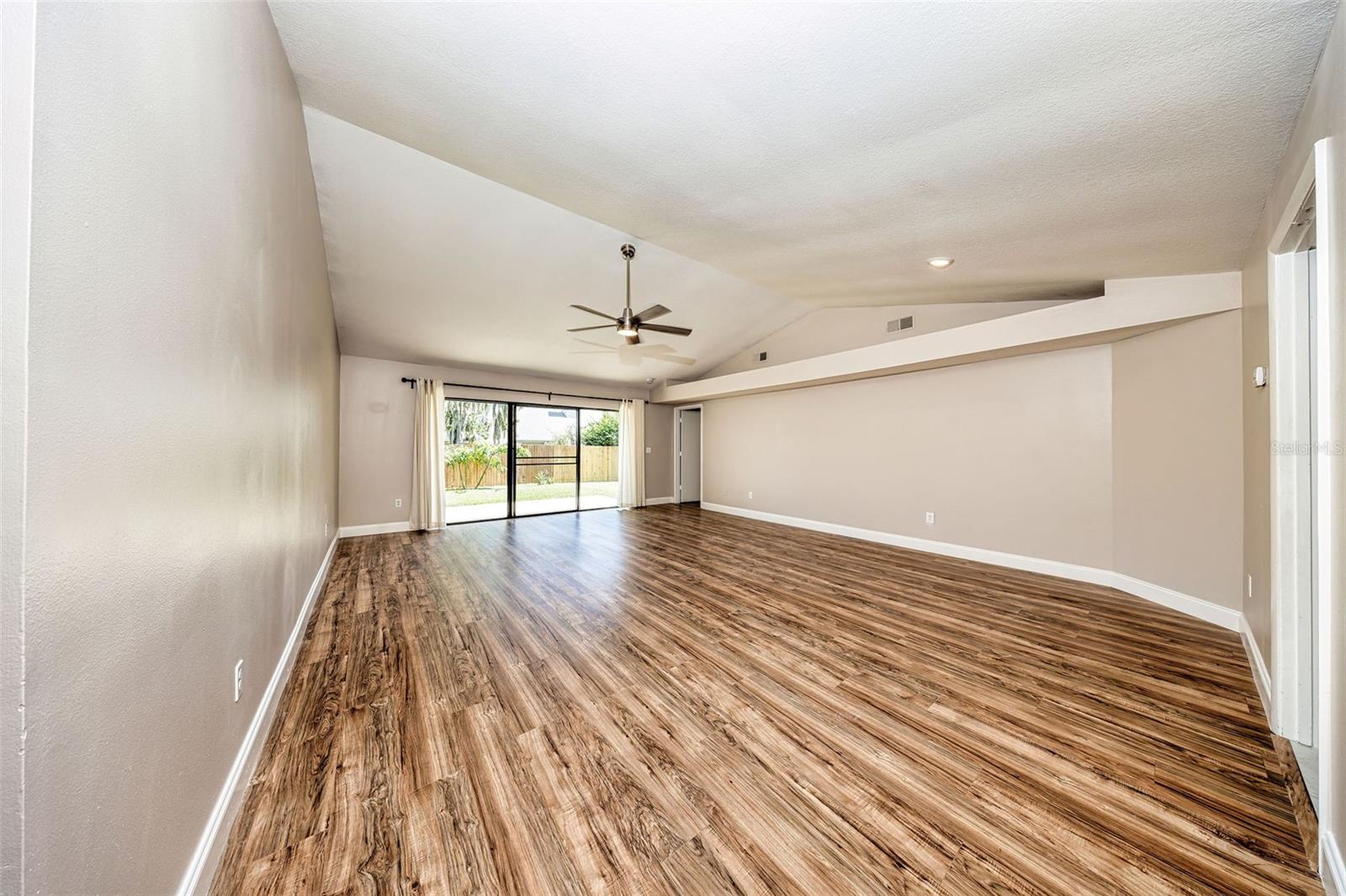 Image 6 of 41 For 308 Alba Lane