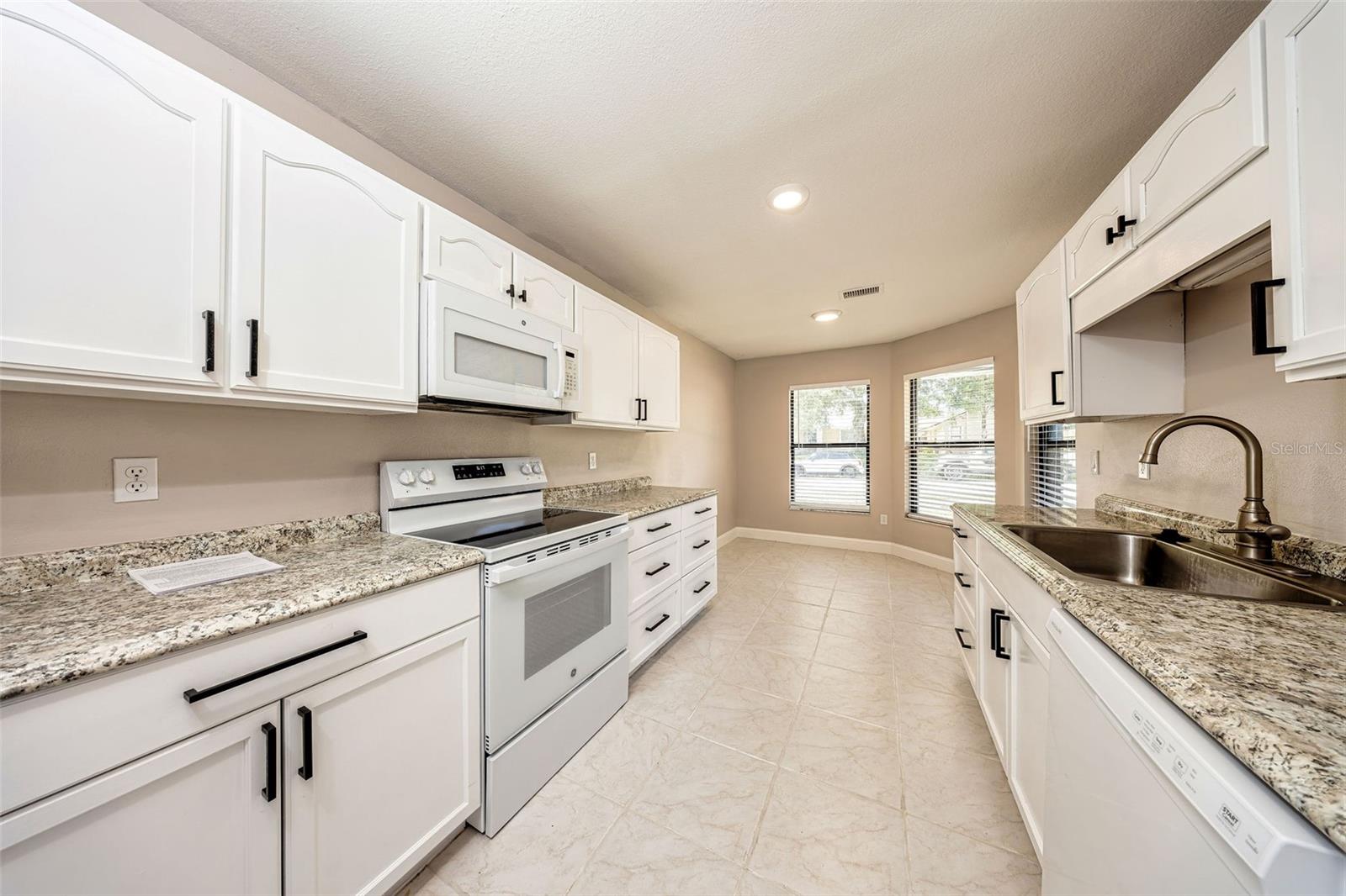 Image 7 of 41 For 308 Alba Lane