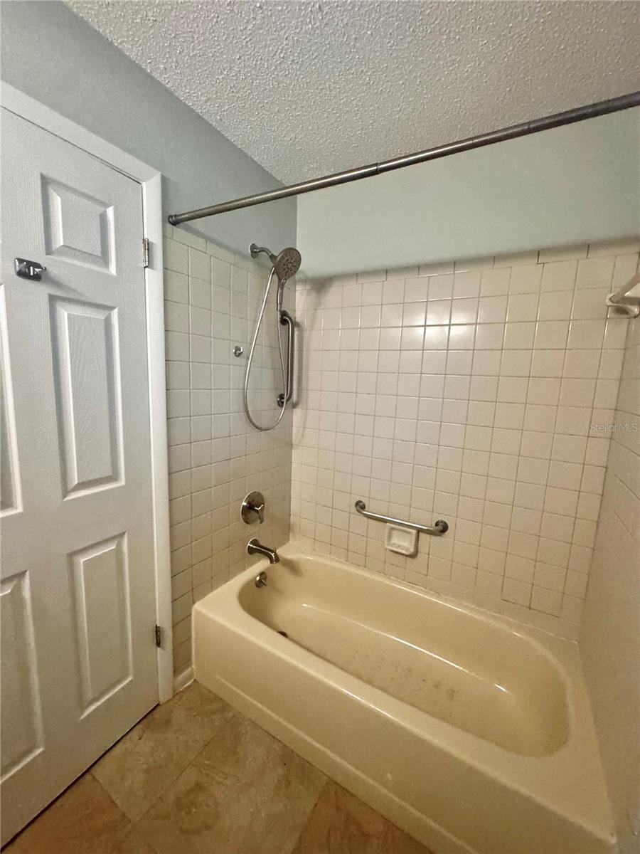 Image 4 of 18 For 1340 Anderson Street