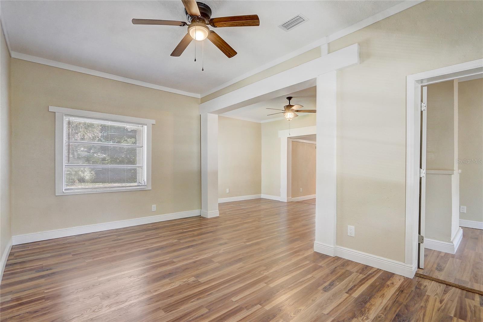 Image 7 of 25 For 246 Oak Avenue