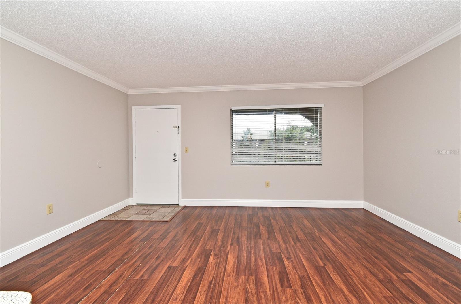 Image 6 of 35 For 133 Oyster Bay Circle 320
