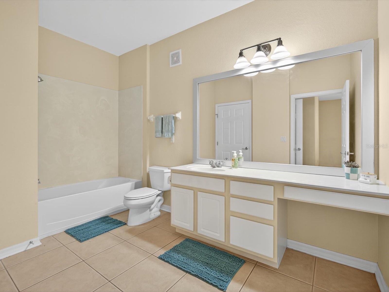 Image 20 of 44 For 1353 Venezia Court 205