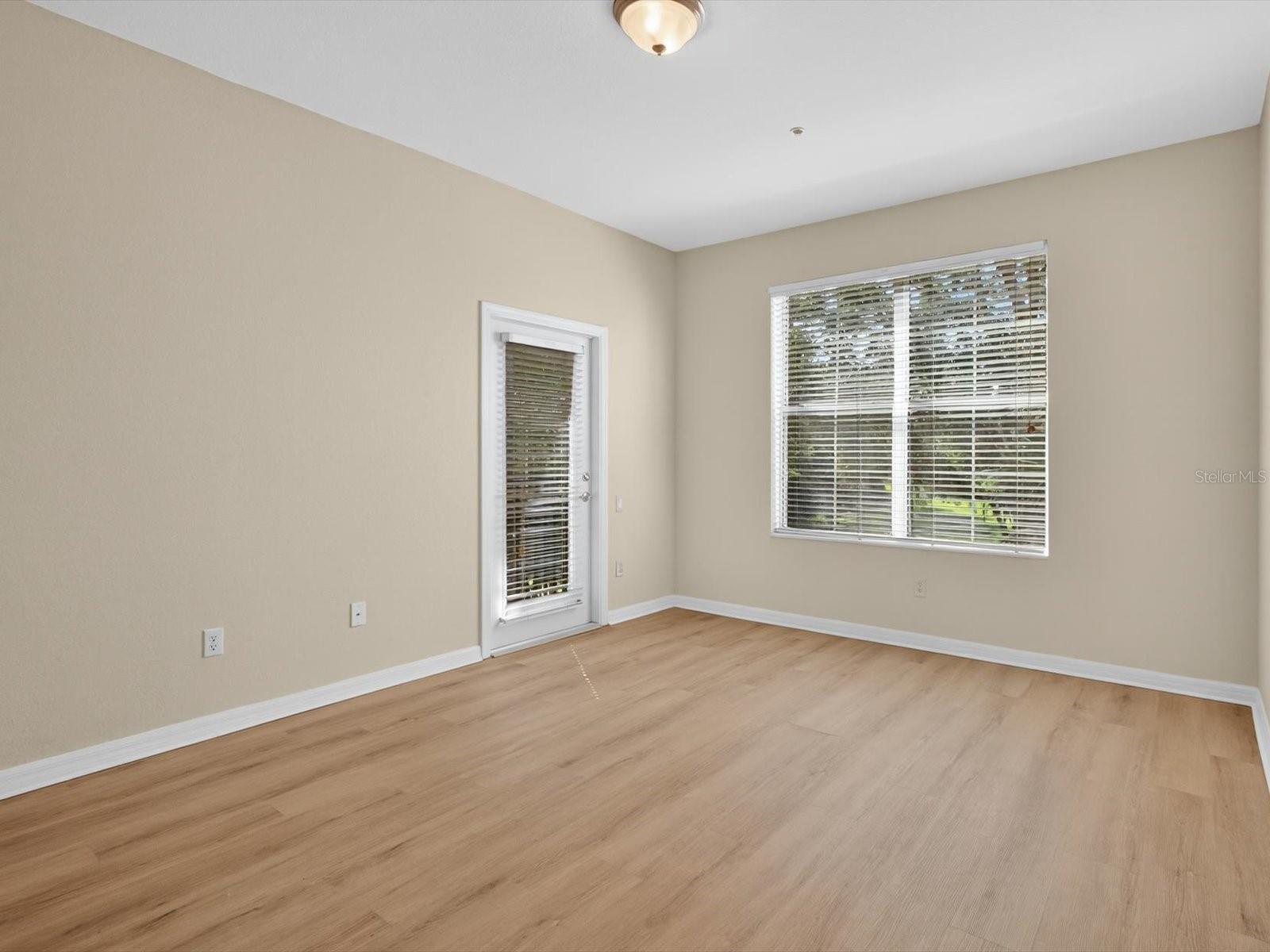 Image 5 of 44 For 1353 Venezia Court 205