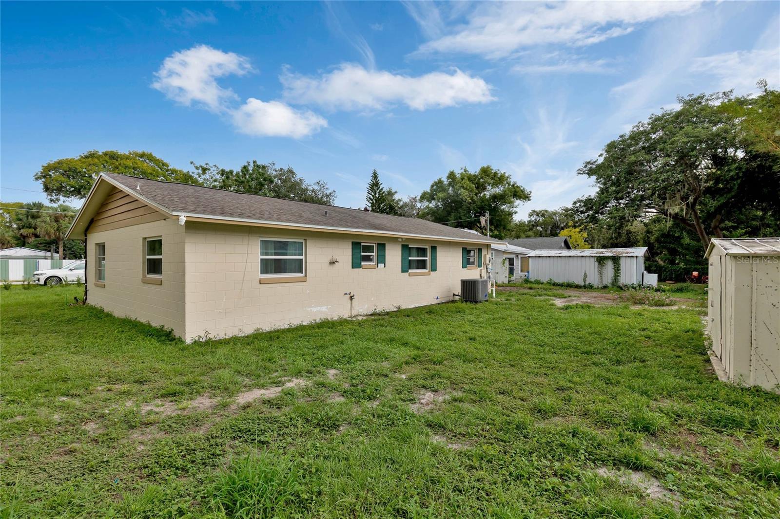 Image 2 of 21 For 4130 Lake Saunders Drive
