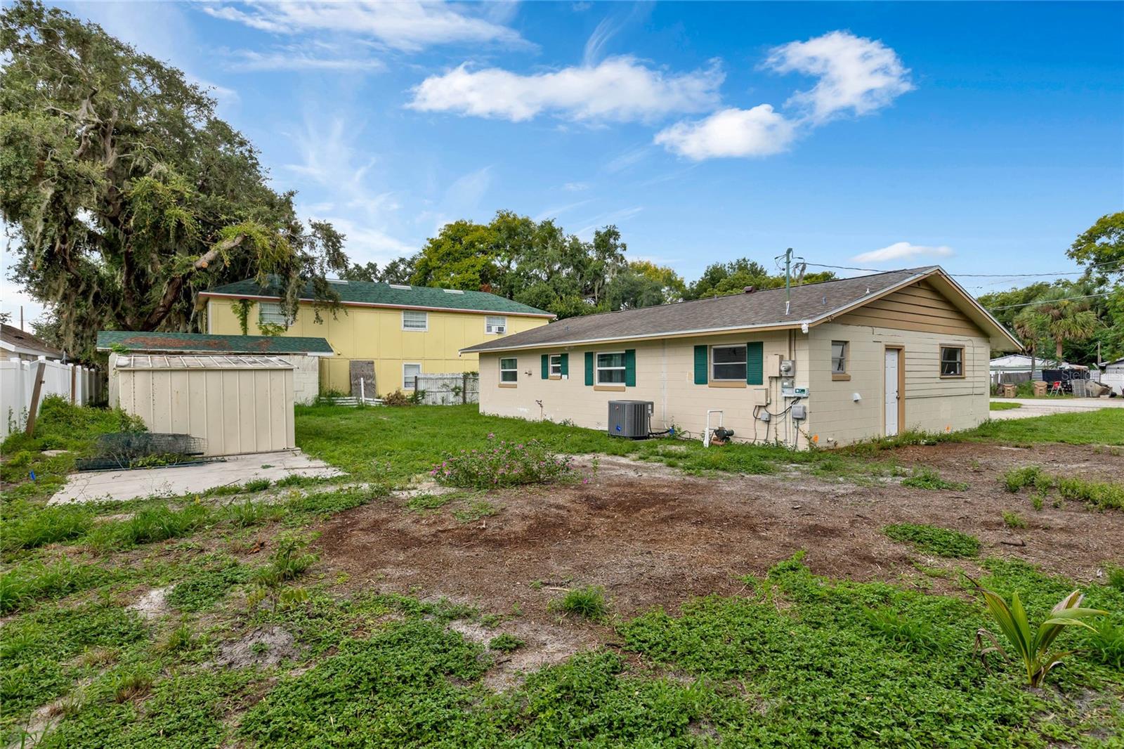 Image 21 of 21 For 4130 Lake Saunders Drive