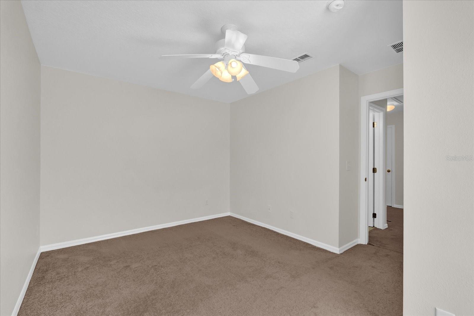 Image 18 of 44 For 13122 Honey Locust Drive