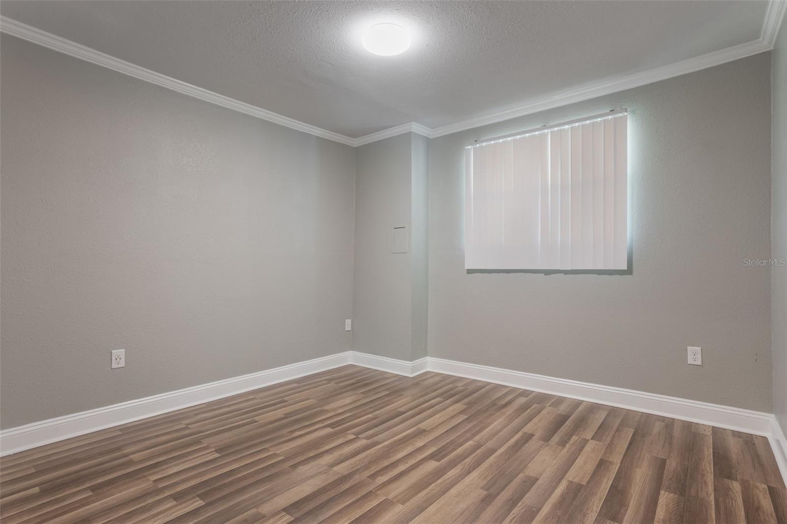Image 20 of 43 For 421 2nd Street