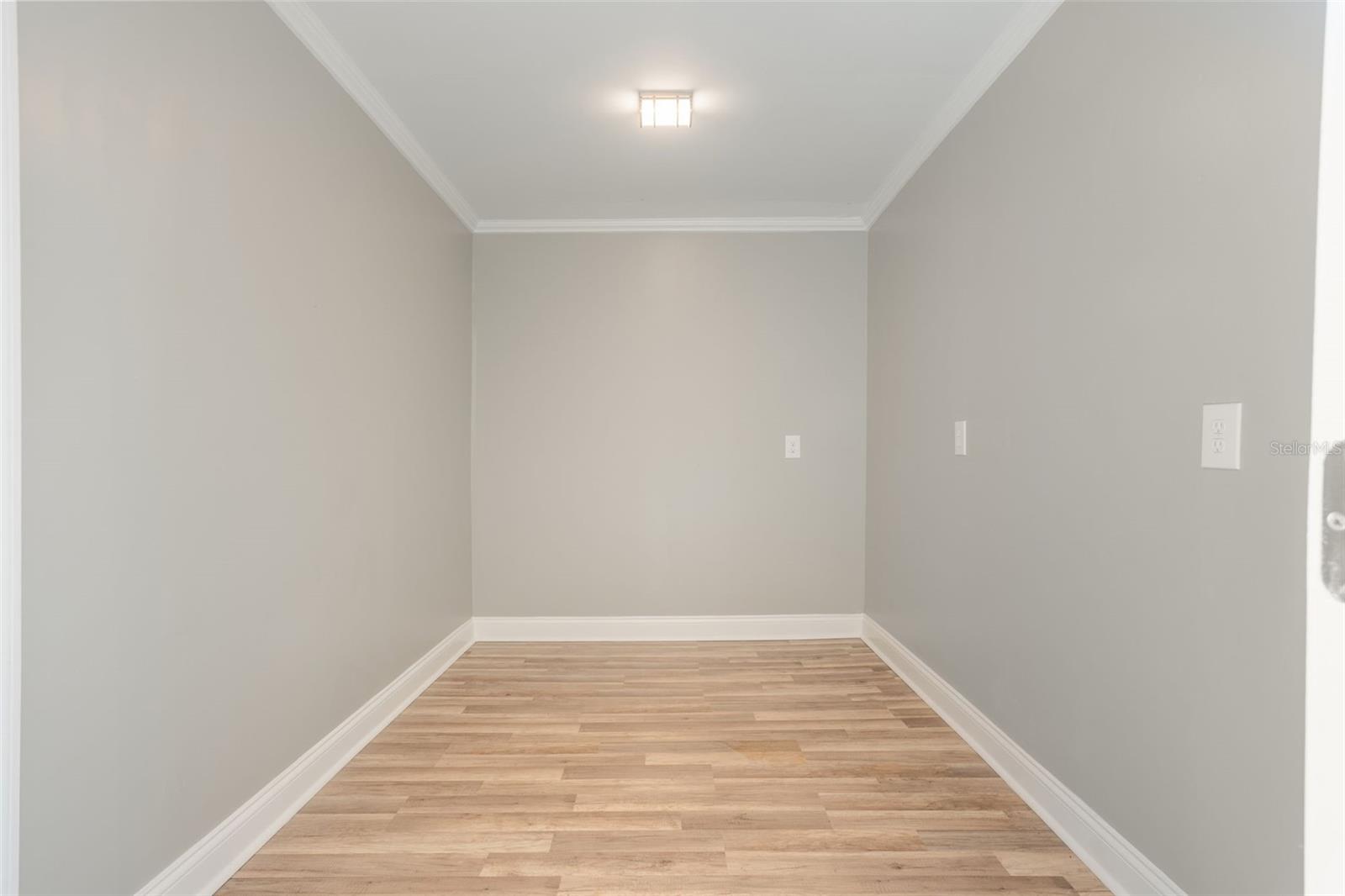 Image 24 of 43 For 421 2nd Street