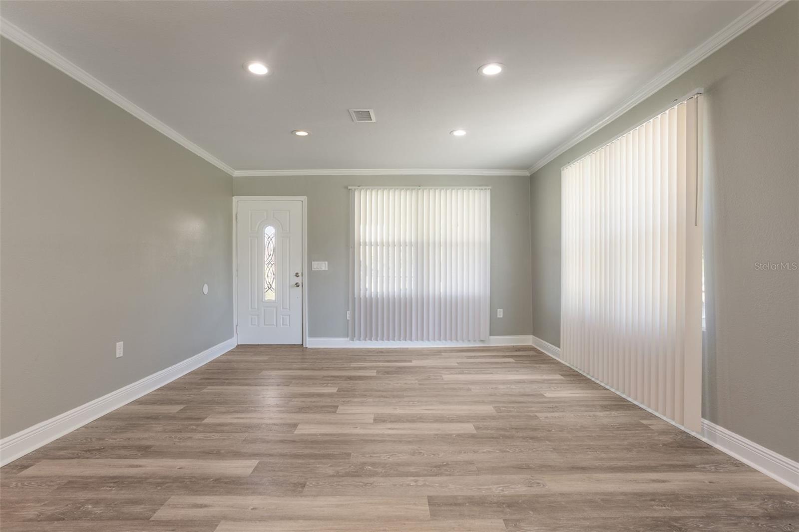 Image 4 of 43 For 421 2nd Street