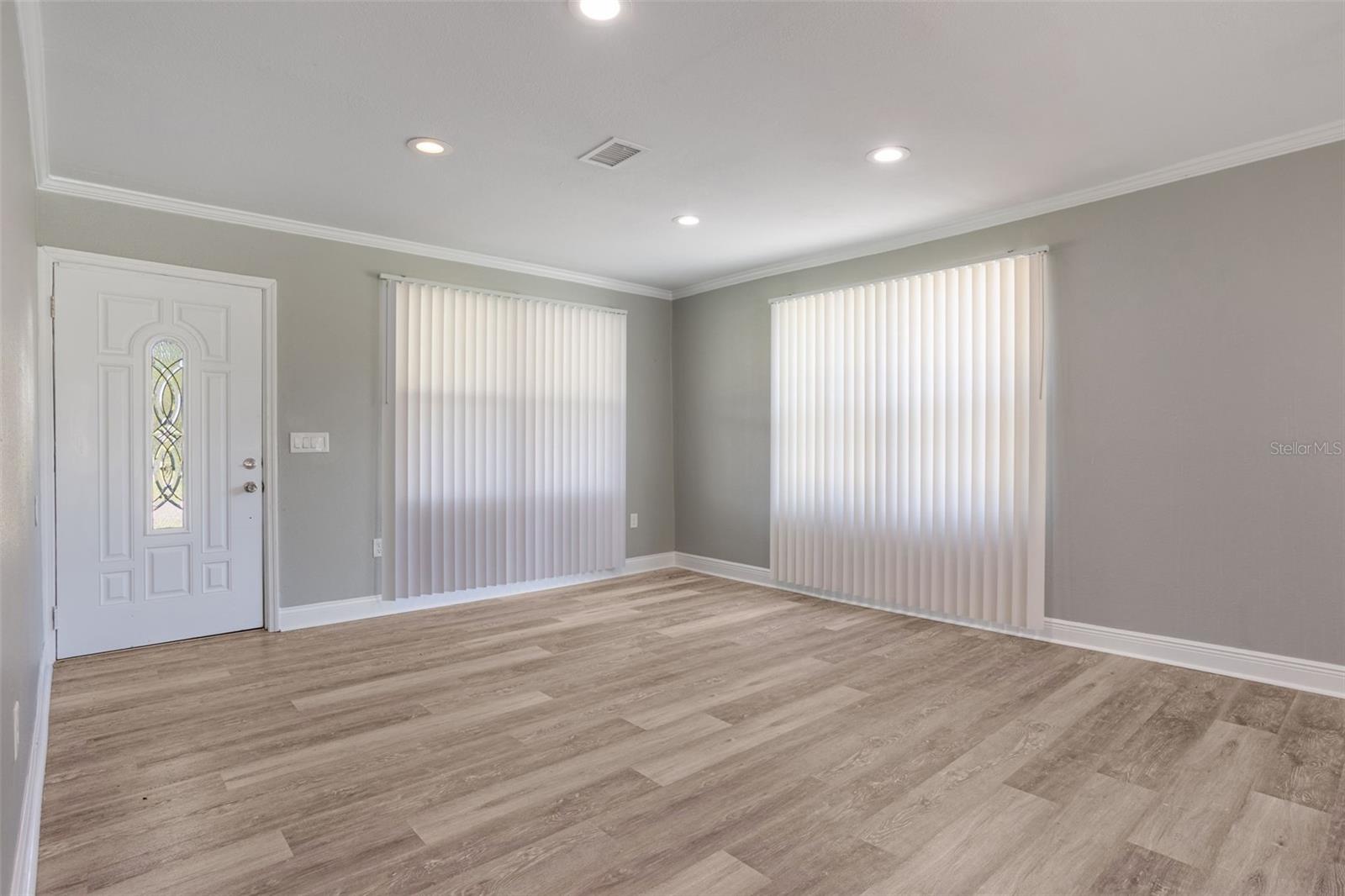 Image 5 of 43 For 421 2nd Street