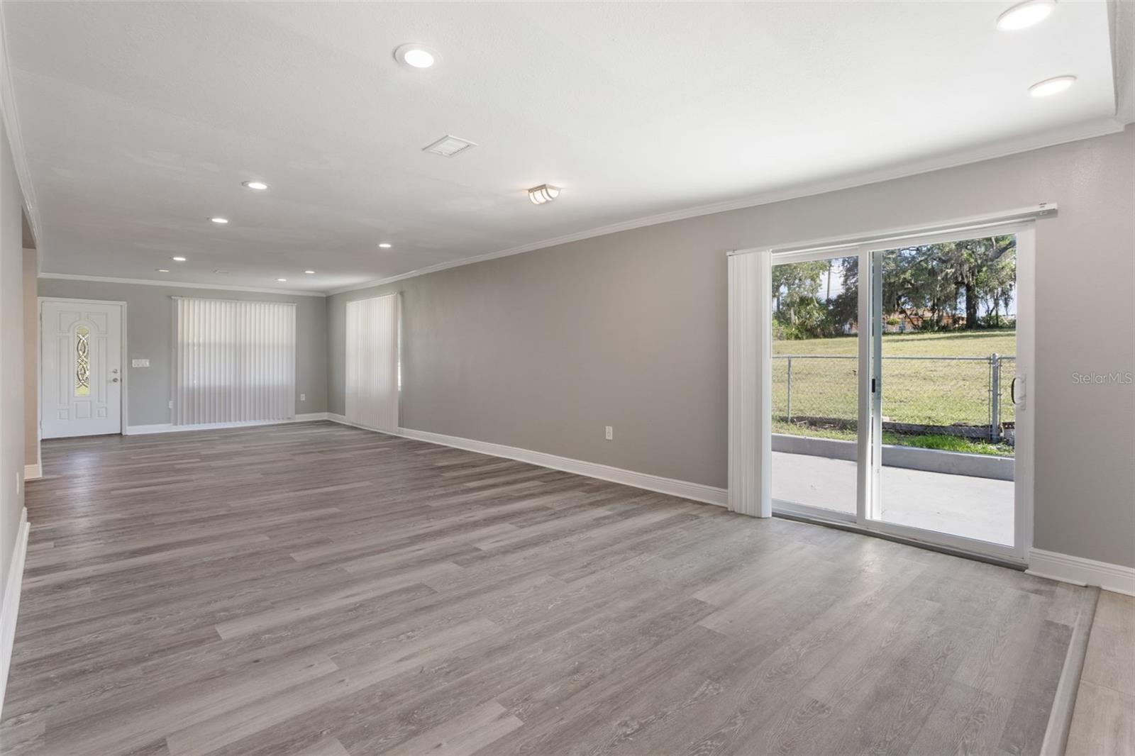 Image 6 of 43 For 421 2nd Street