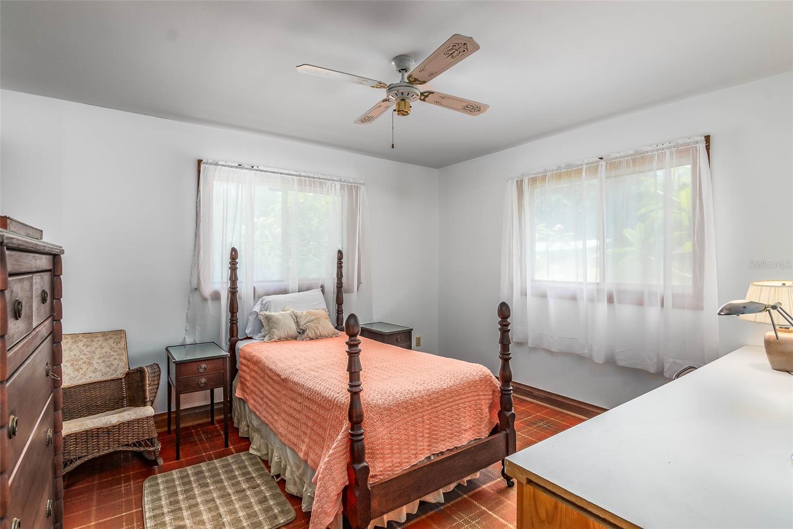 Image 17 of 49 For 9959 Nicole Drive