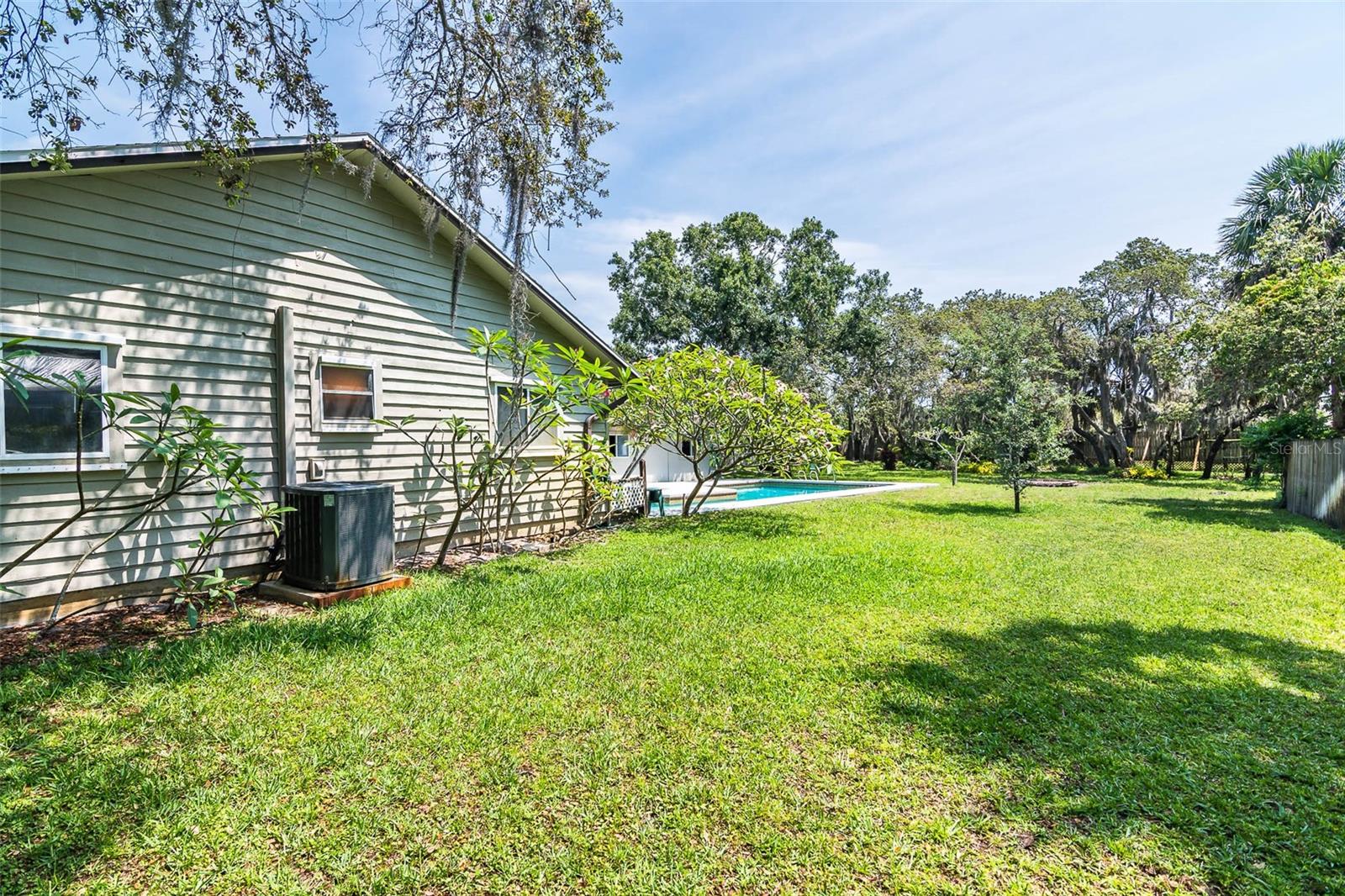 Image 41 of 49 For 9959 Nicole Drive