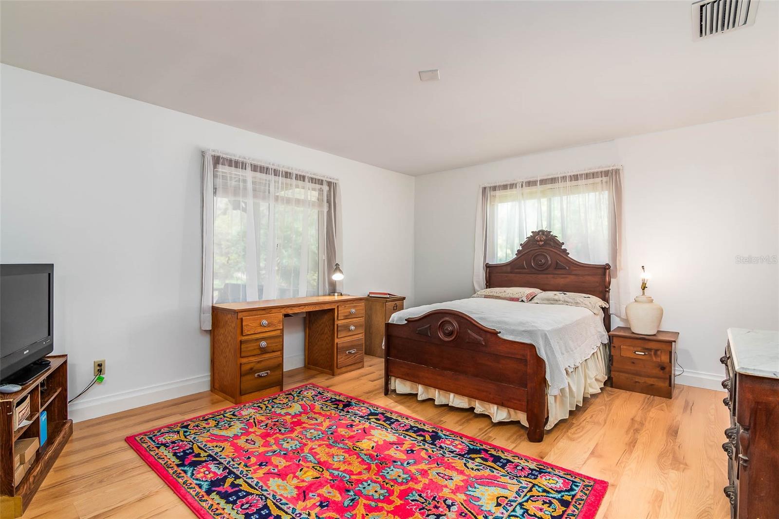 Image 5 of 49 For 9959 Nicole Drive