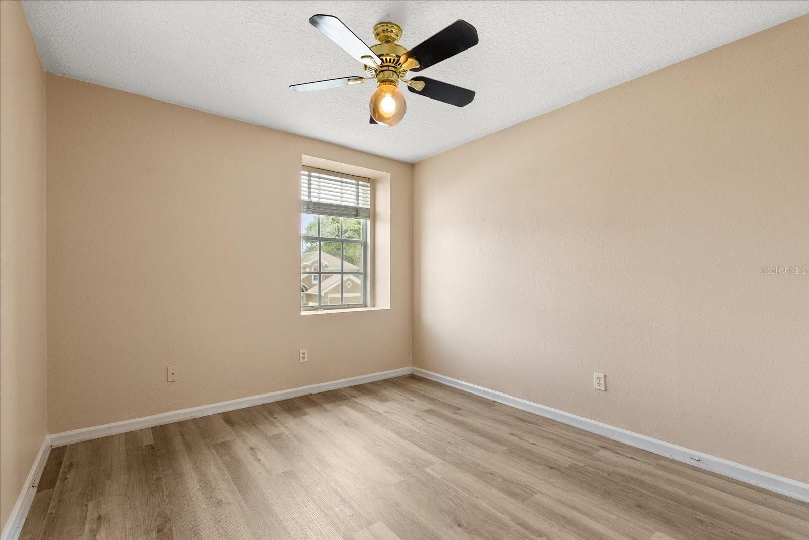 Image 21 of 29 For 1793 Pine Bay Drive