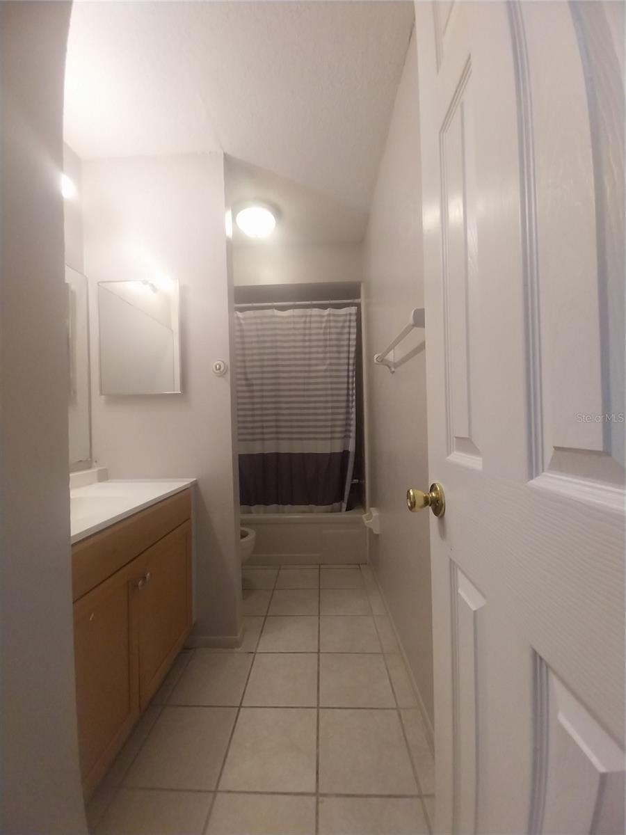 Image 10 of 14 For 25828 Pinehurst Street