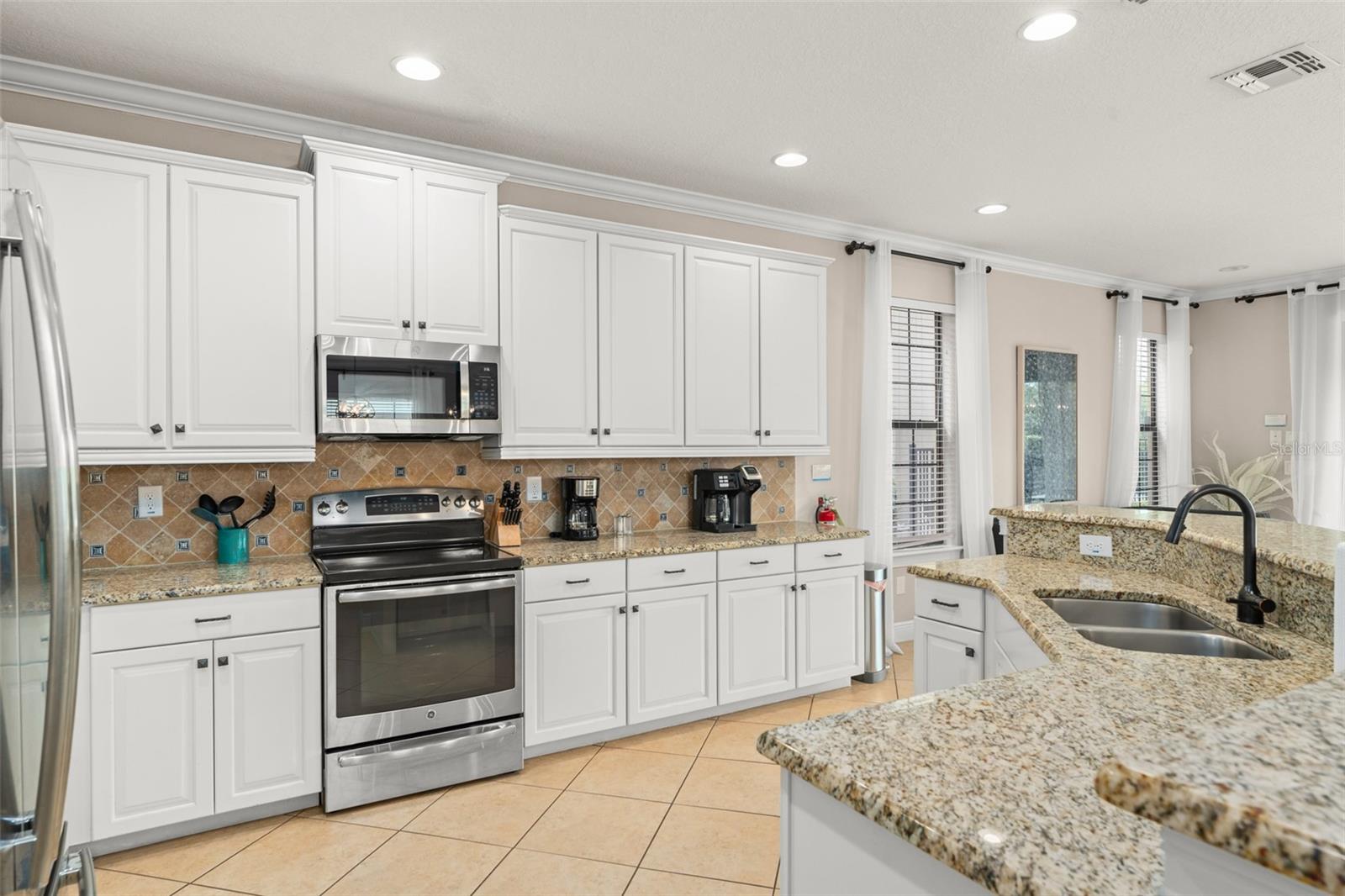Image 16 of 62 For 717 Desert Mountain Court