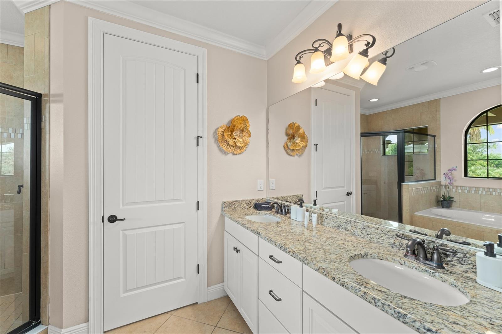 Image 29 of 62 For 717 Desert Mountain Court