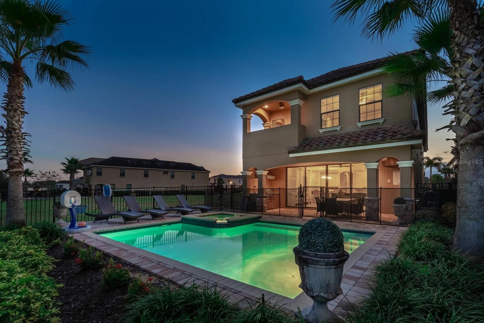 Image 54 of 62 For 717 Desert Mountain Court