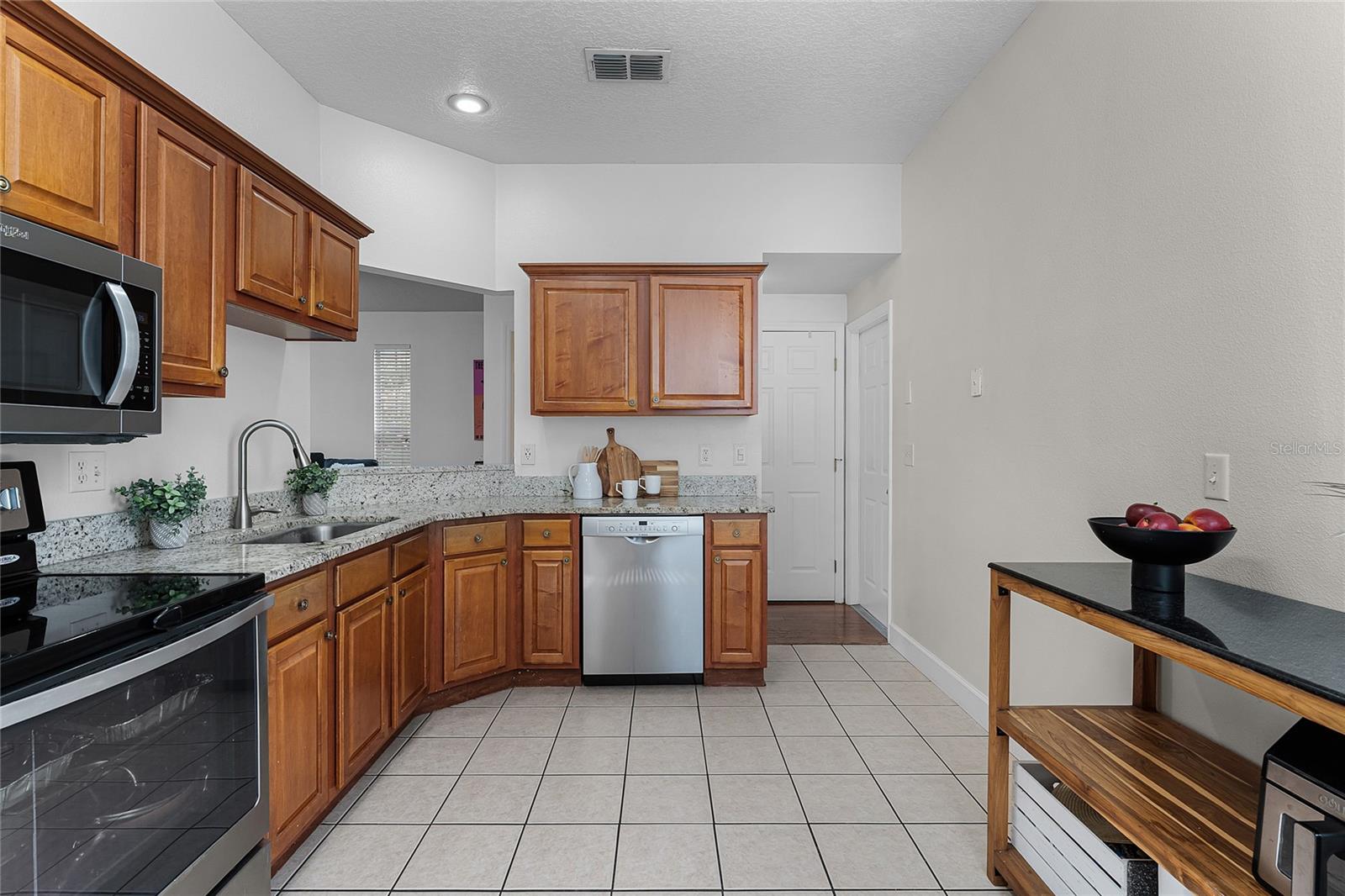 Image 12 of 43 For 2416 Formosa Avenue