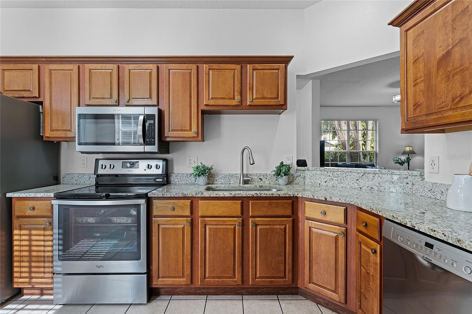 Image 15 of 43 For 2416 Formosa Avenue