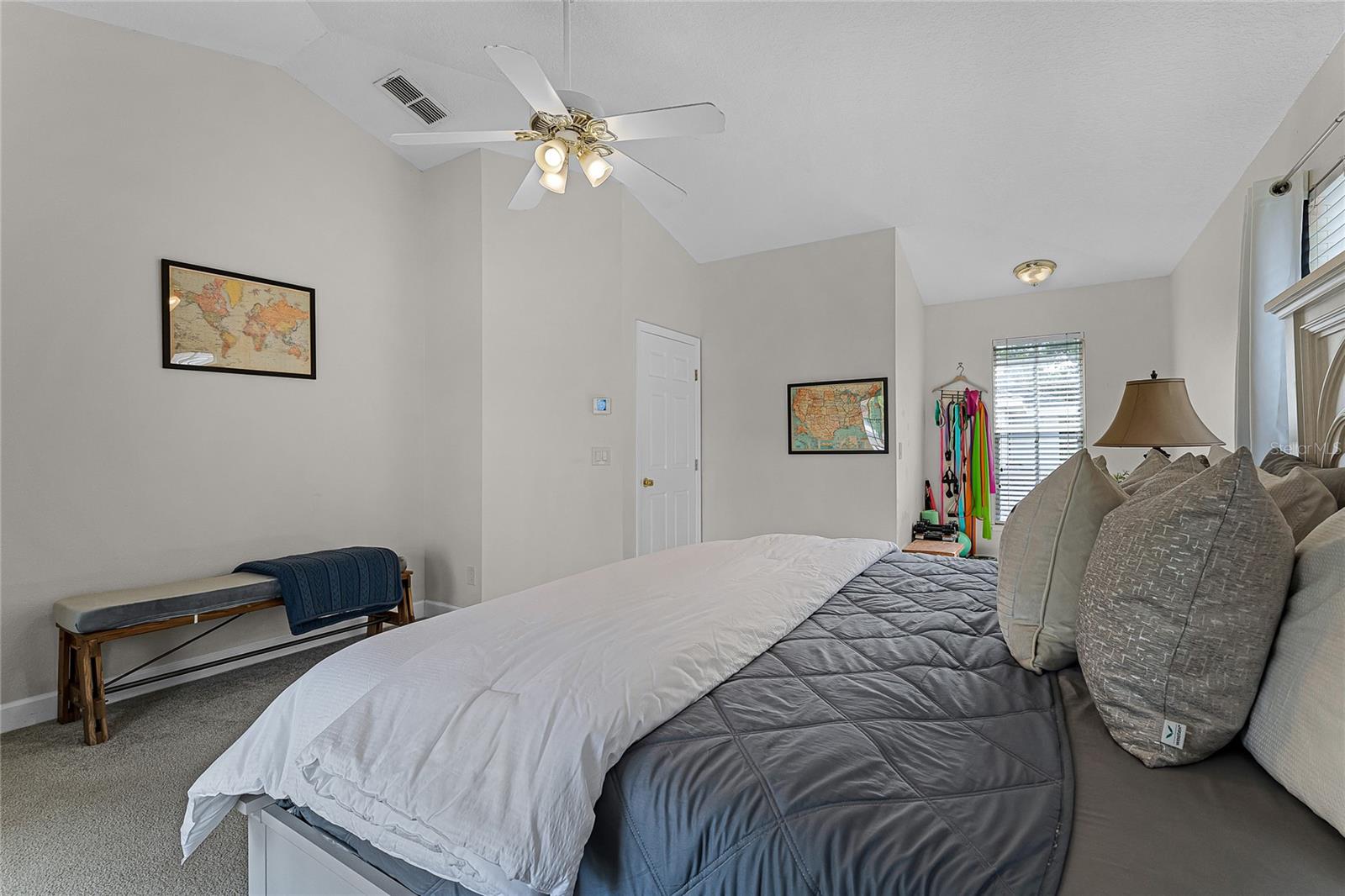 Image 20 of 43 For 2416 Formosa Avenue