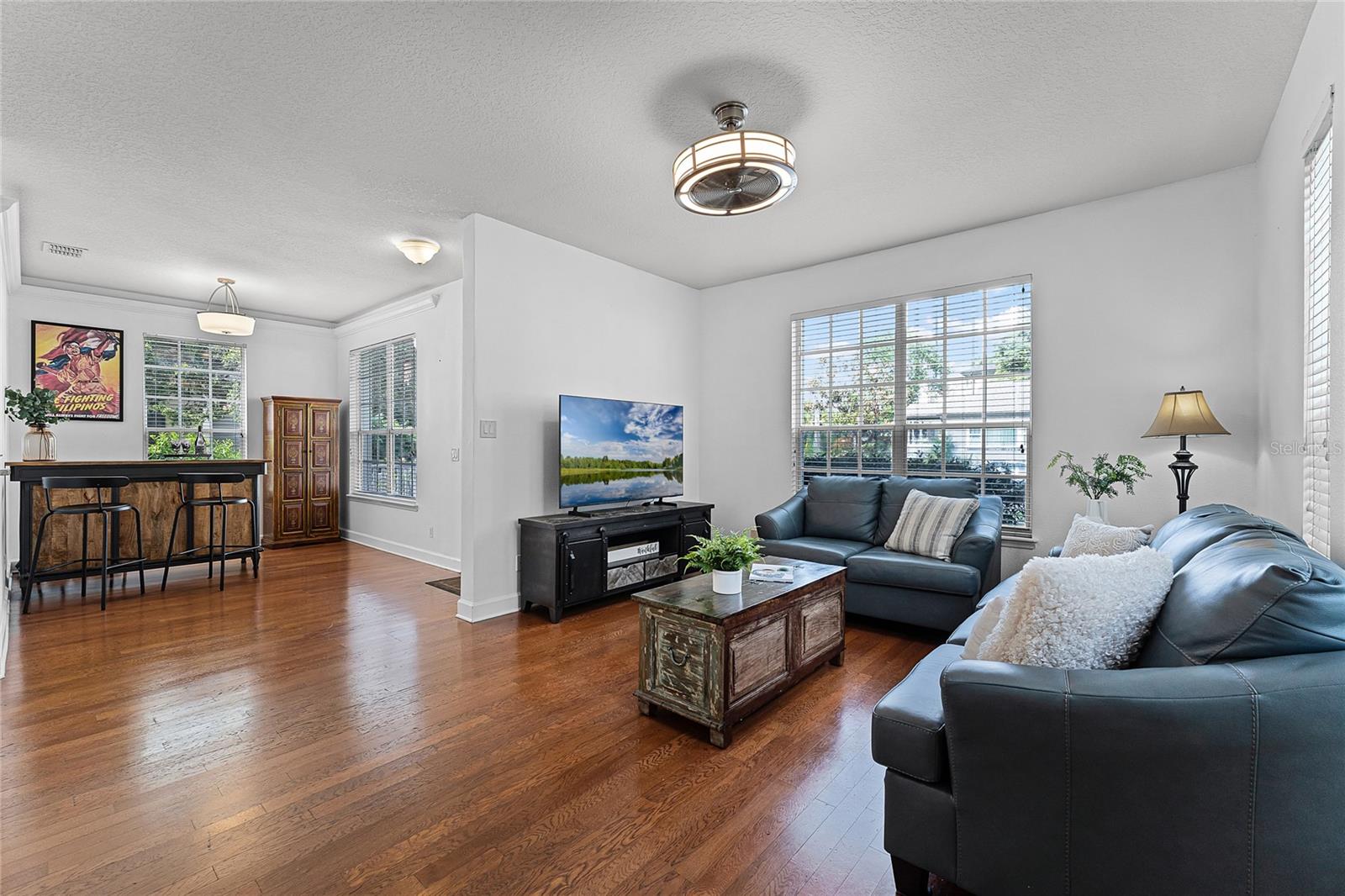 Image 6 of 43 For 2416 Formosa Avenue