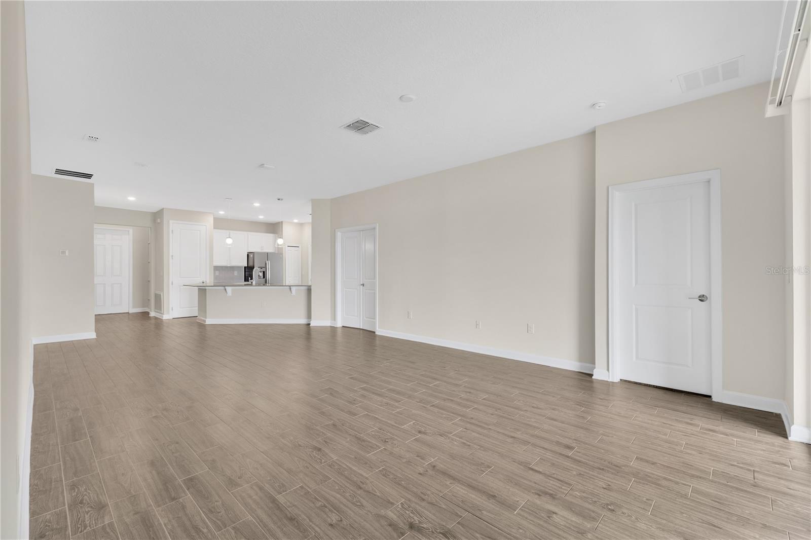 Image 8 of 39 For 272 Taft Drive