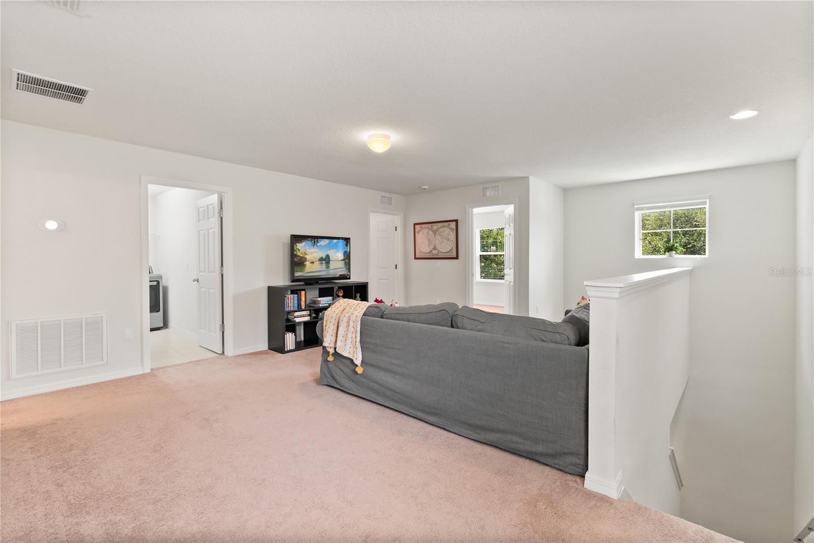 Image 13 of 33 For 248 Domus Lane