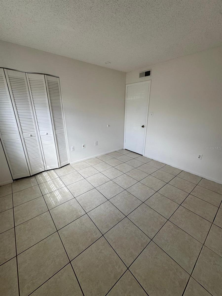 Image 10 of 19 For 1438 Holden Avenue 6