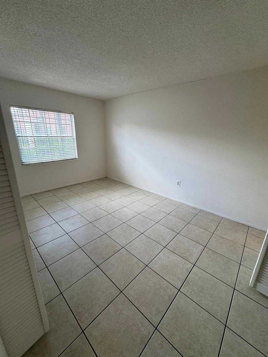 Image 13 of 19 For 1438 Holden Avenue 6