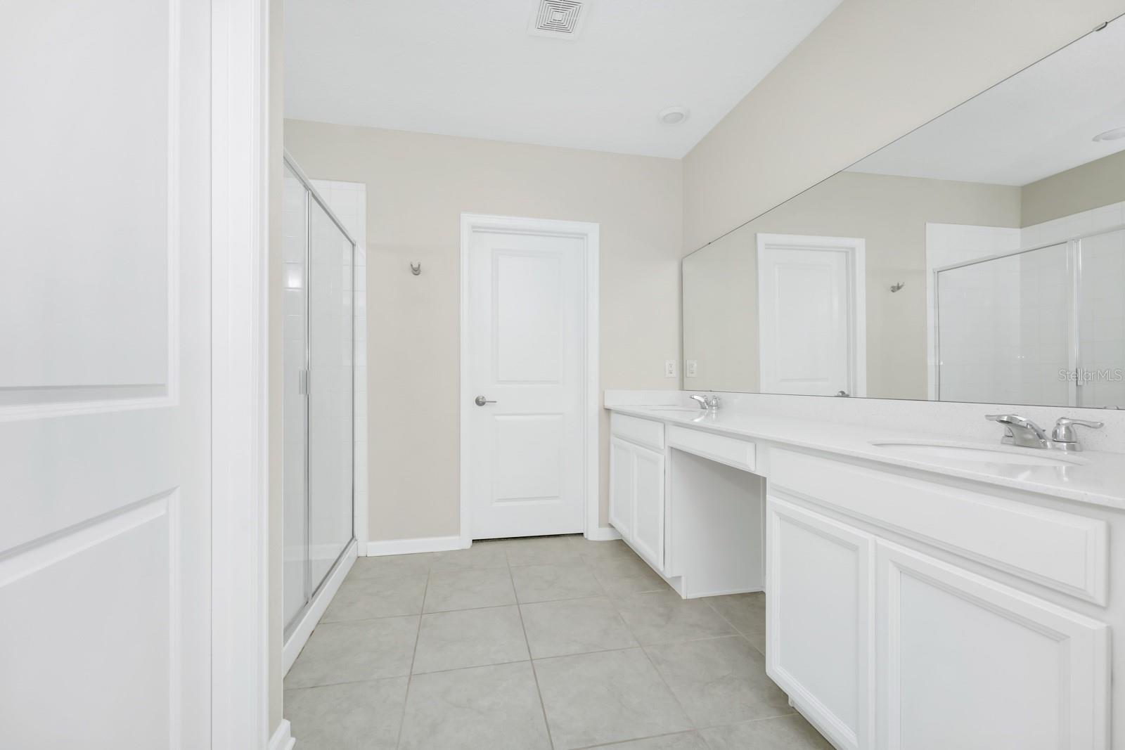 Image 16 of 49 For 4288 Blackshear Court