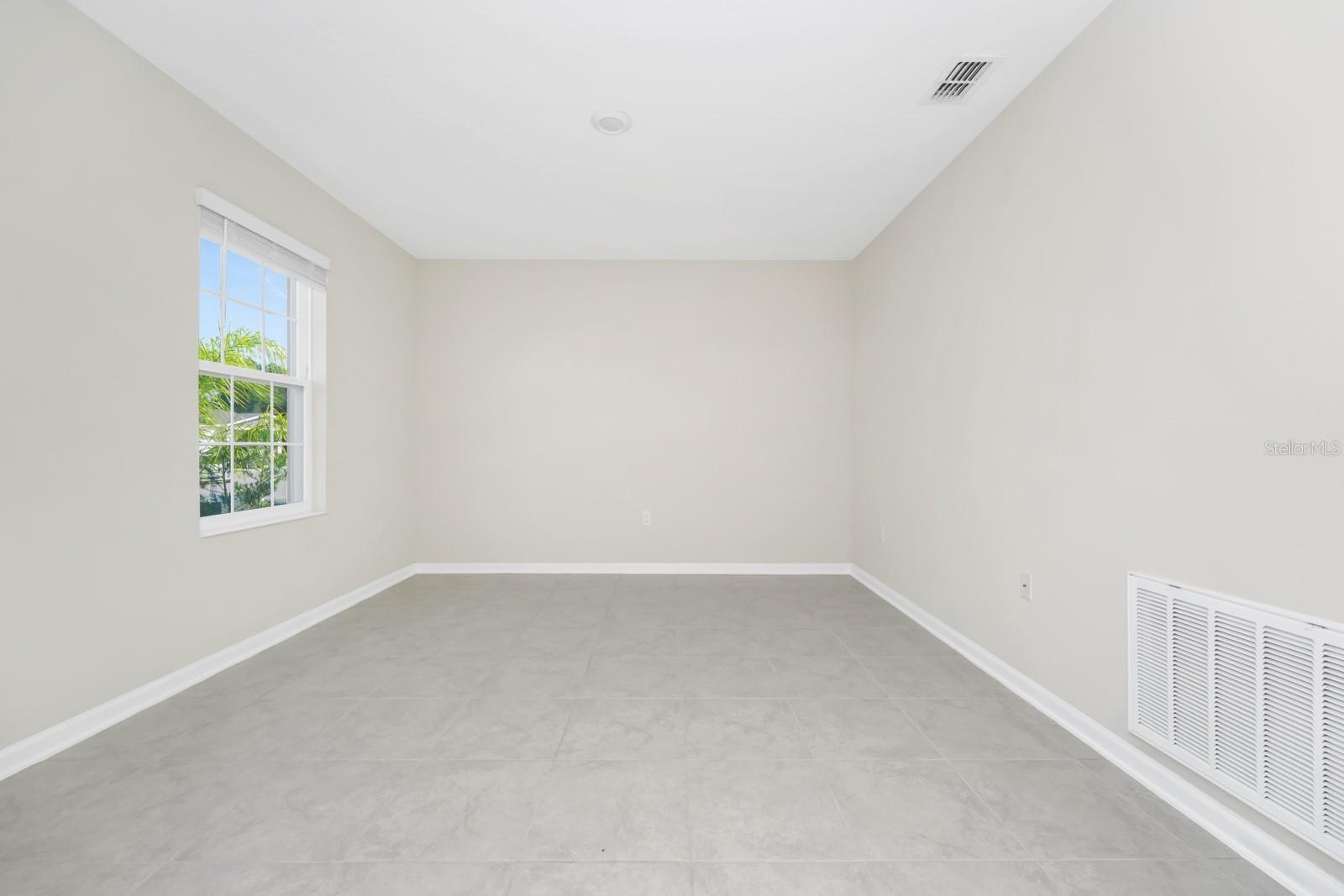 Image 21 of 49 For 4288 Blackshear Court