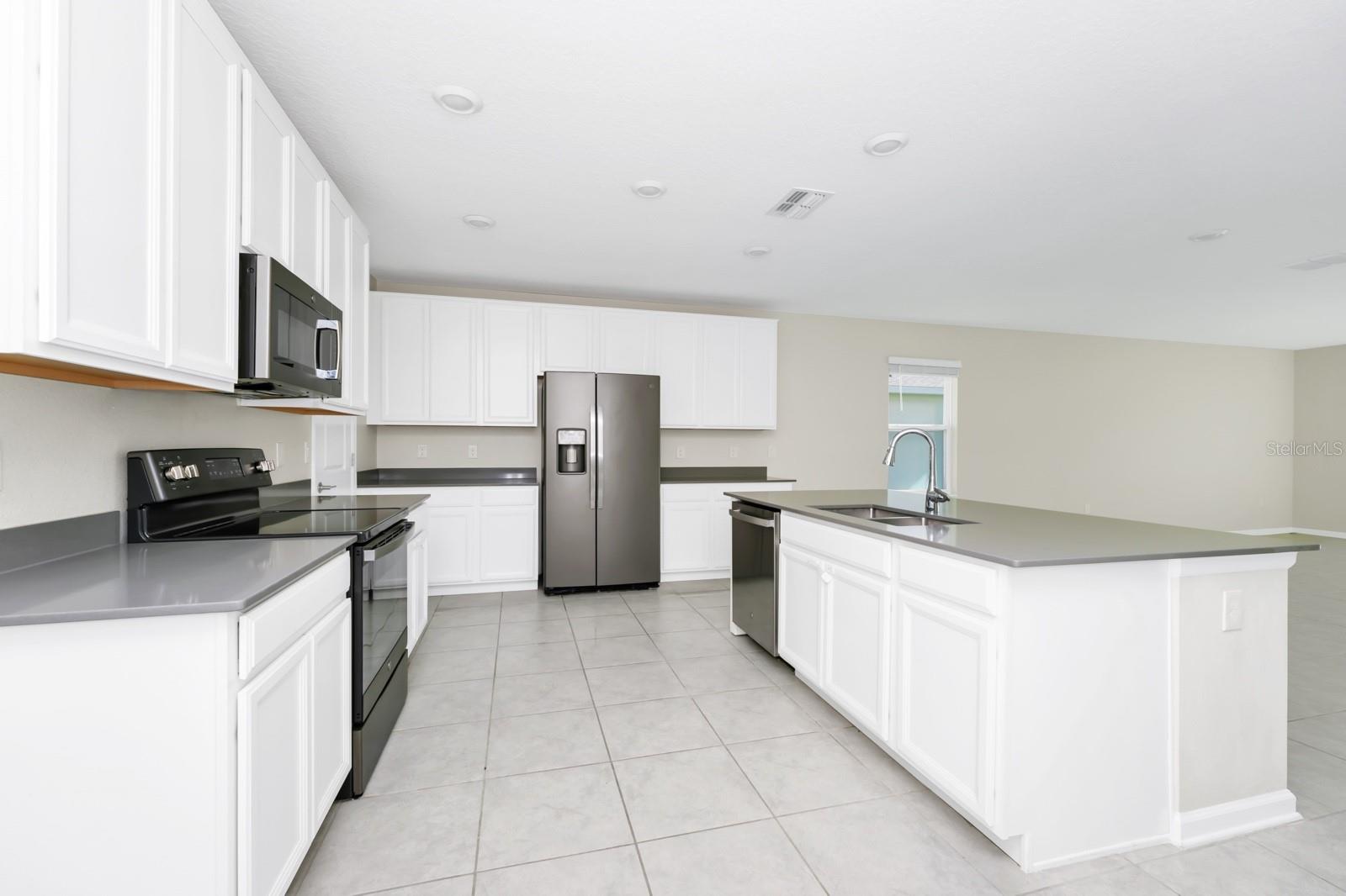 Image 3 of 49 For 4288 Blackshear Court