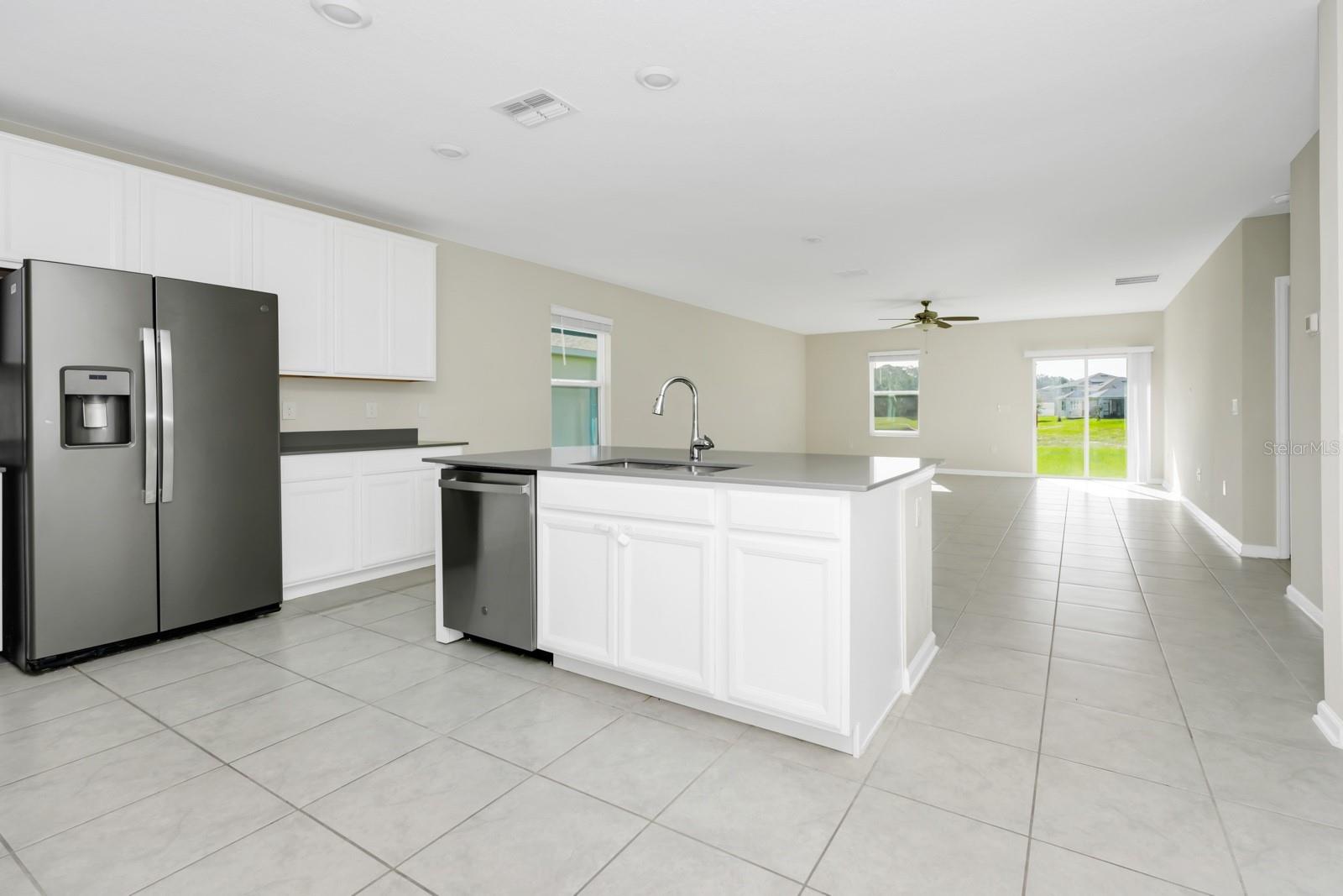 Image 4 of 49 For 4288 Blackshear Court