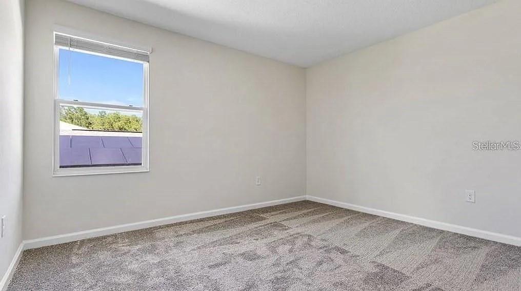 Image 11 of 25 For 16480 Fernridge Street