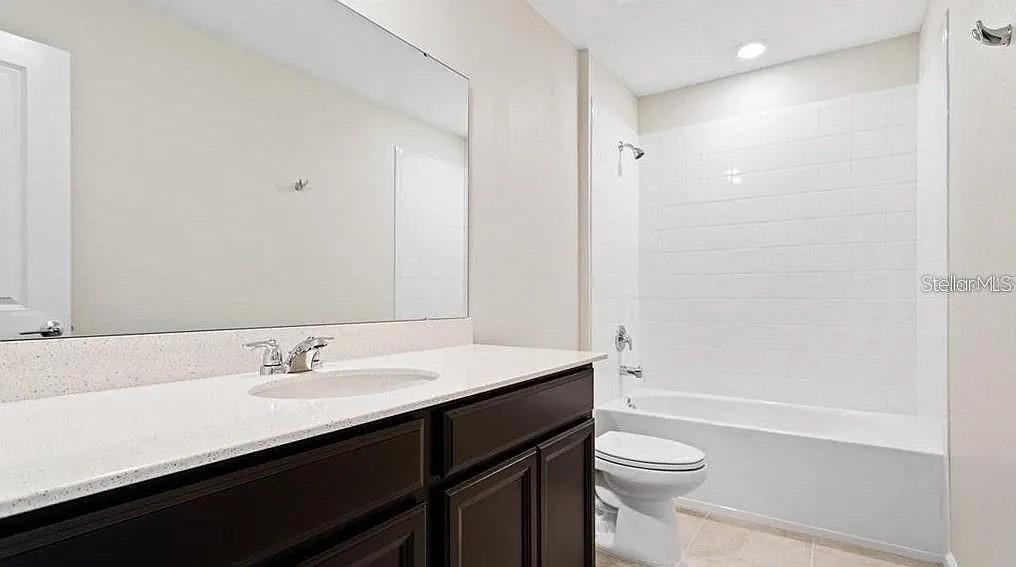 Image 20 of 25 For 16480 Fernridge Street